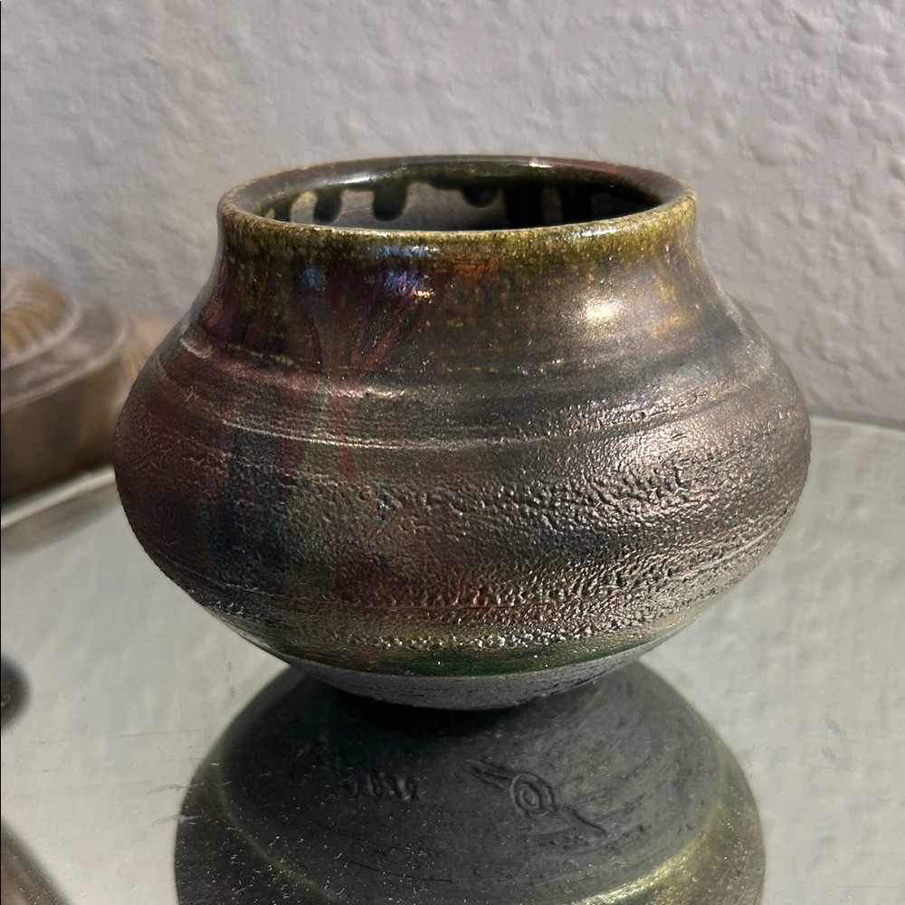 Handcrafted Iridescent Raku Pottery Vase - Multicolor - Picture 2 of 14